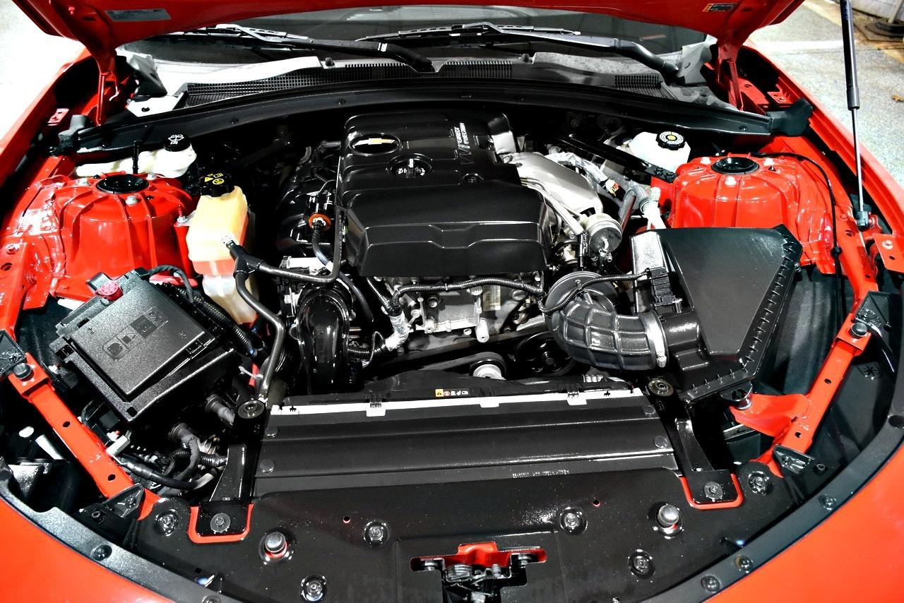 Chevrolet Camaro 1LT Coupe 8A 2018
