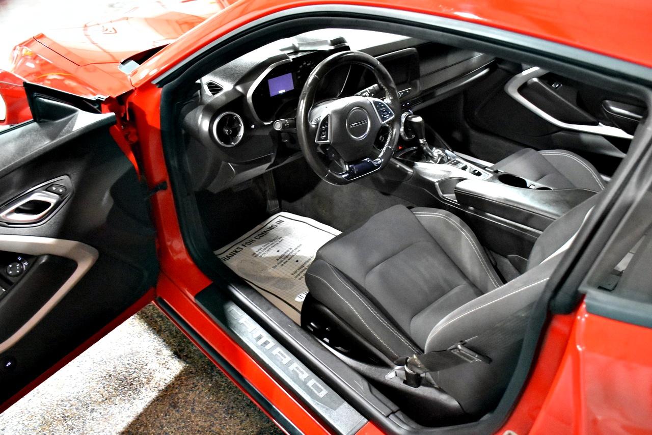 Chevrolet Camaro 1LT Coupe 8A 2018