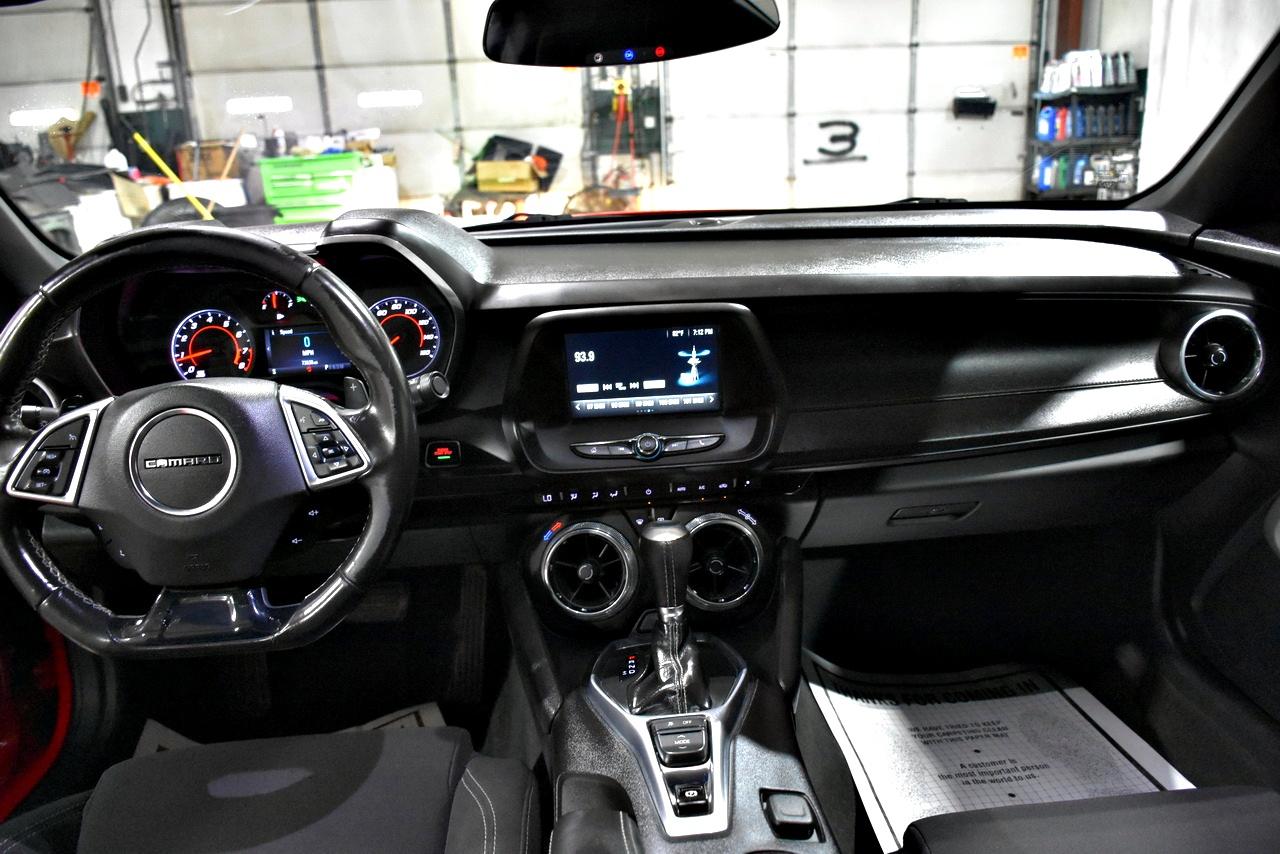 Chevrolet Camaro 1LT Coupe 8A 2018