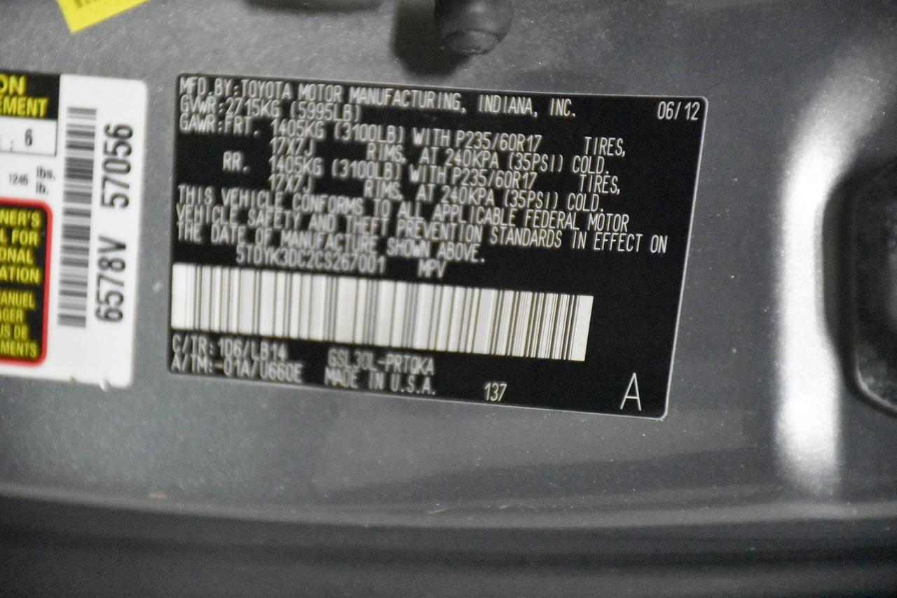 Toyota Sienna XLE FWD 8-Passenger V6 2012