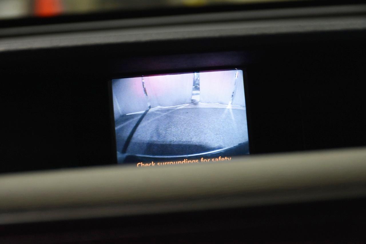 Toyota Sienna XLE FWD 8-Passenger V6 2012