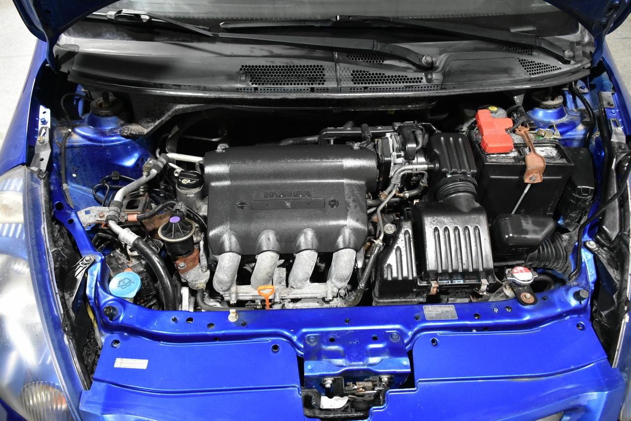 Honda Fit Sport 5-Speed AT 2007