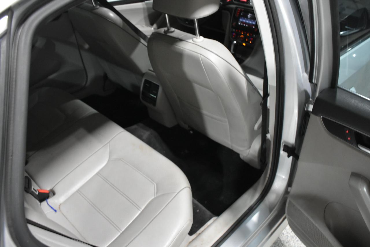 Volkswagen Passat SE 6A 2017