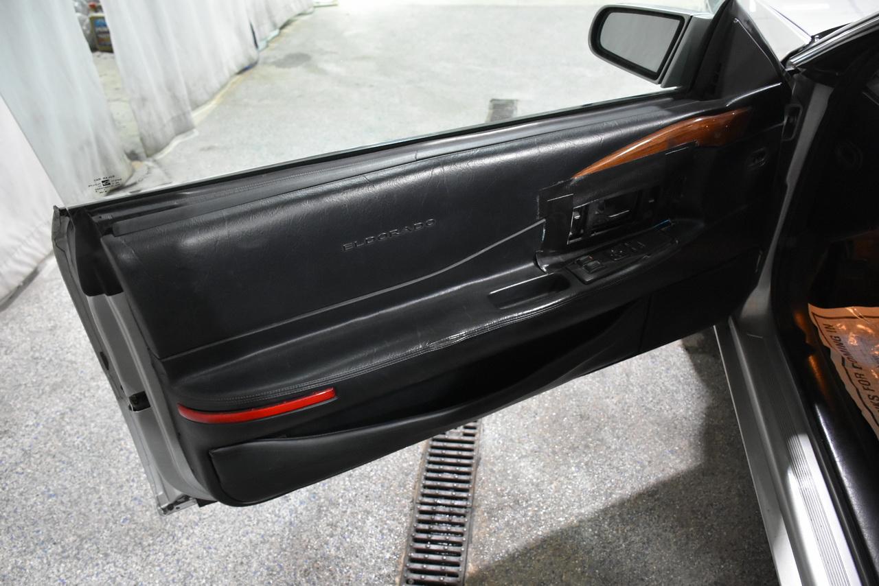 Cadillac Eldorado Touring Coupe 2001