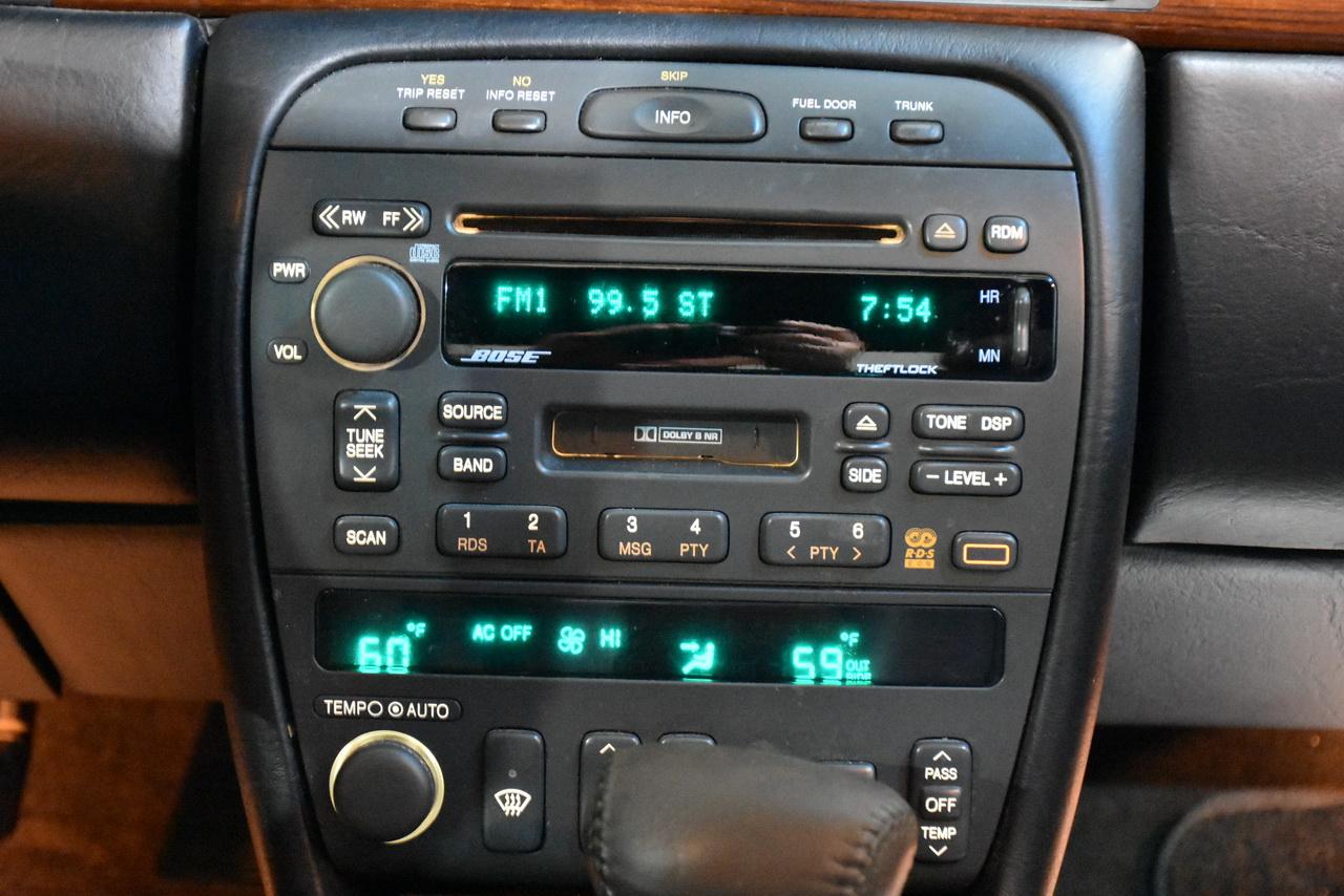 Cadillac Eldorado Touring Coupe 2001