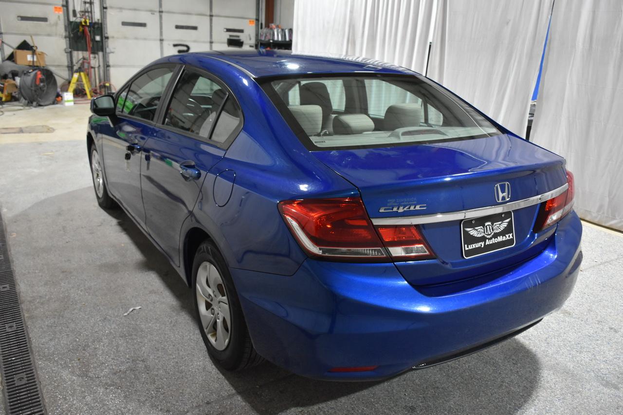 Honda Civic LX Sedan 5-Speed AT 2013