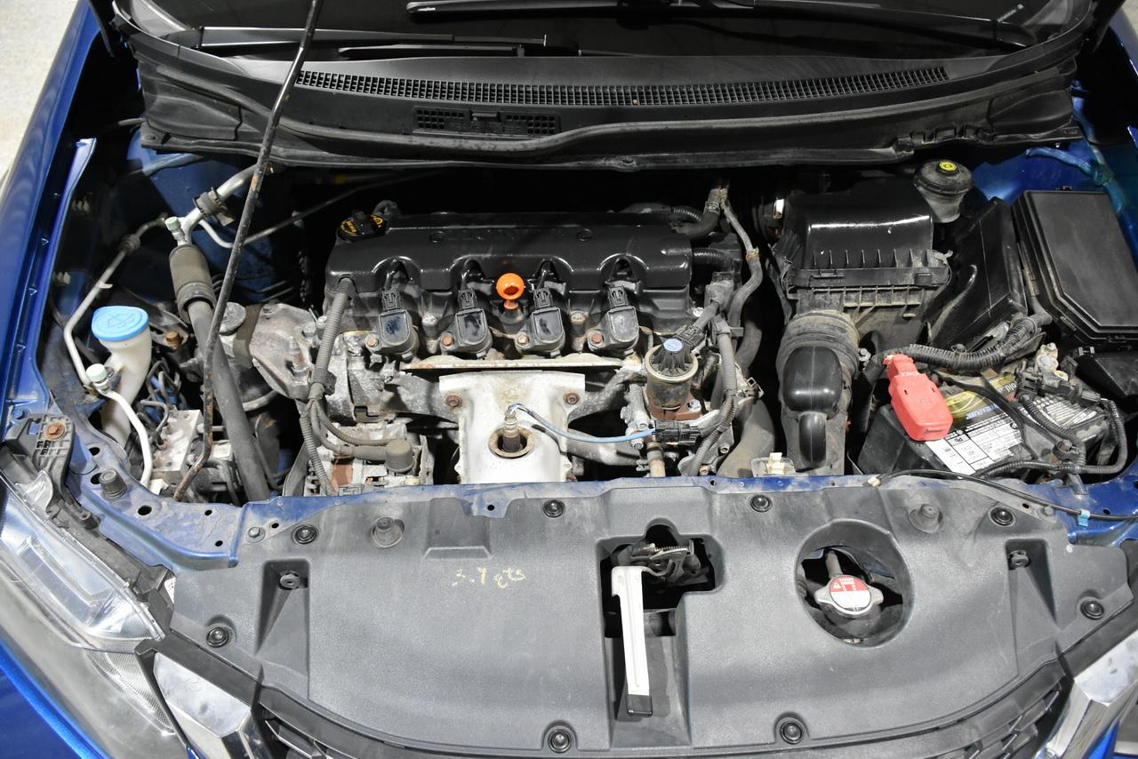 Honda Civic LX Sedan 5-Speed AT 2013