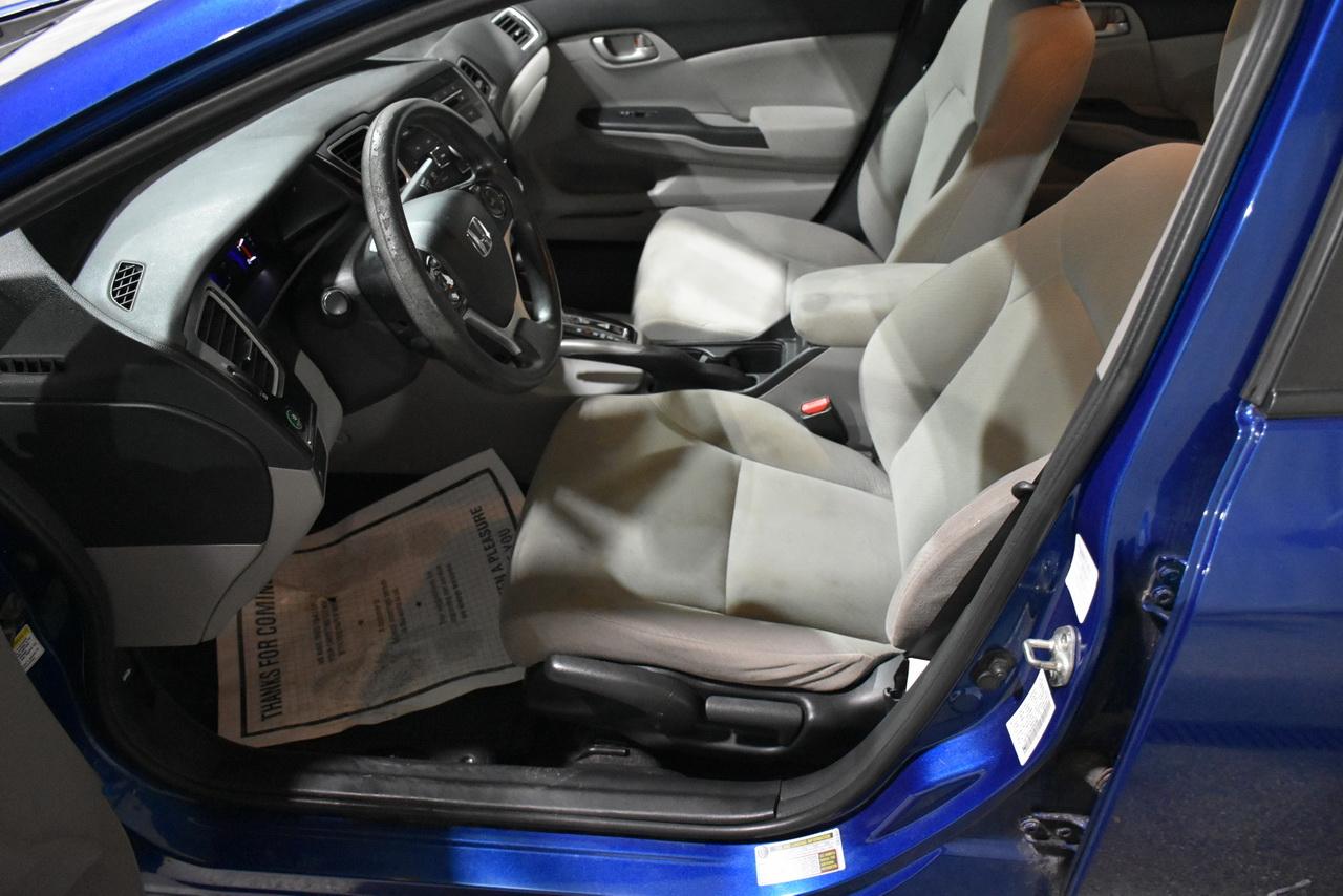 Honda Civic LX Sedan 5-Speed AT 2013