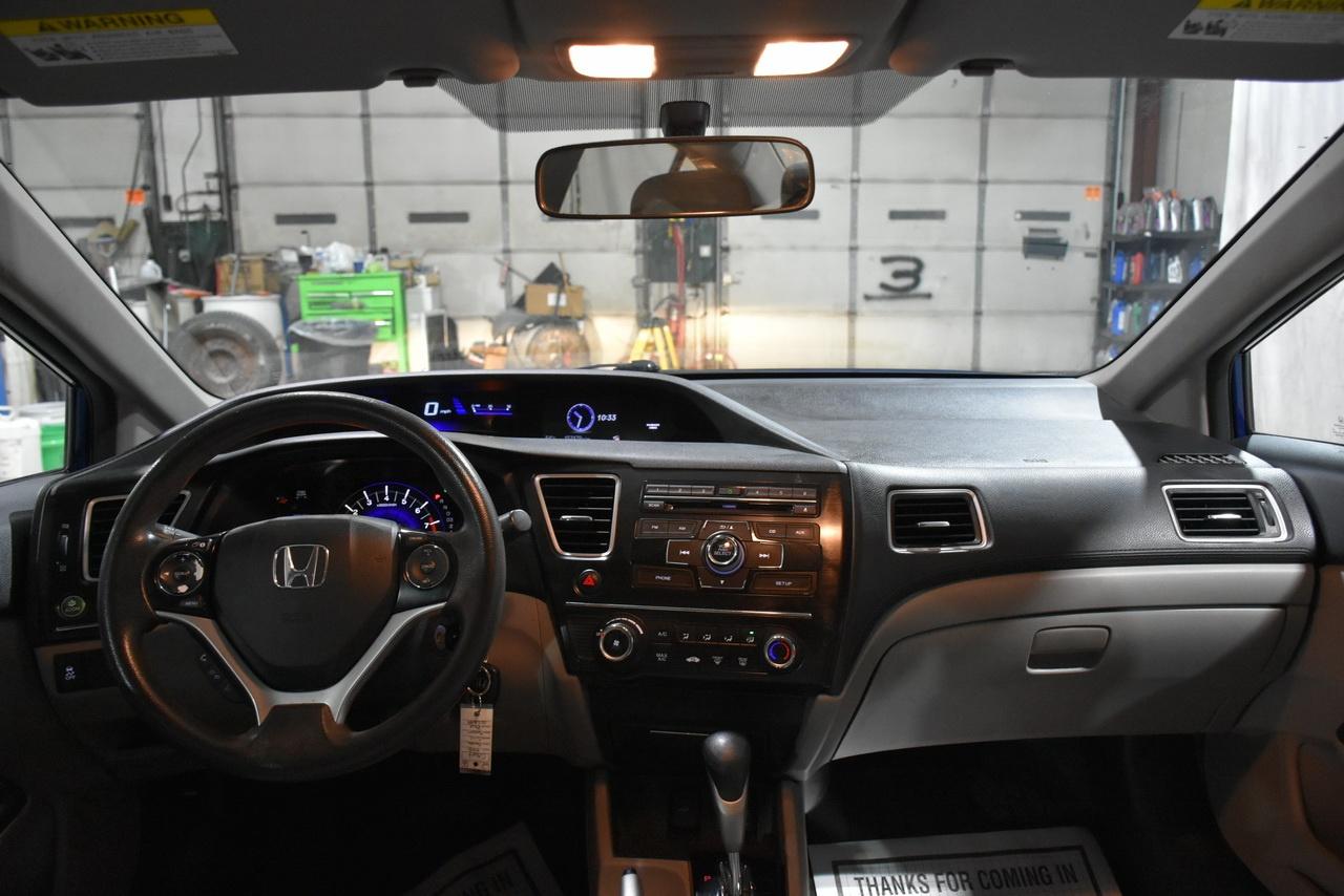 Honda Civic LX Sedan 5-Speed AT 2013