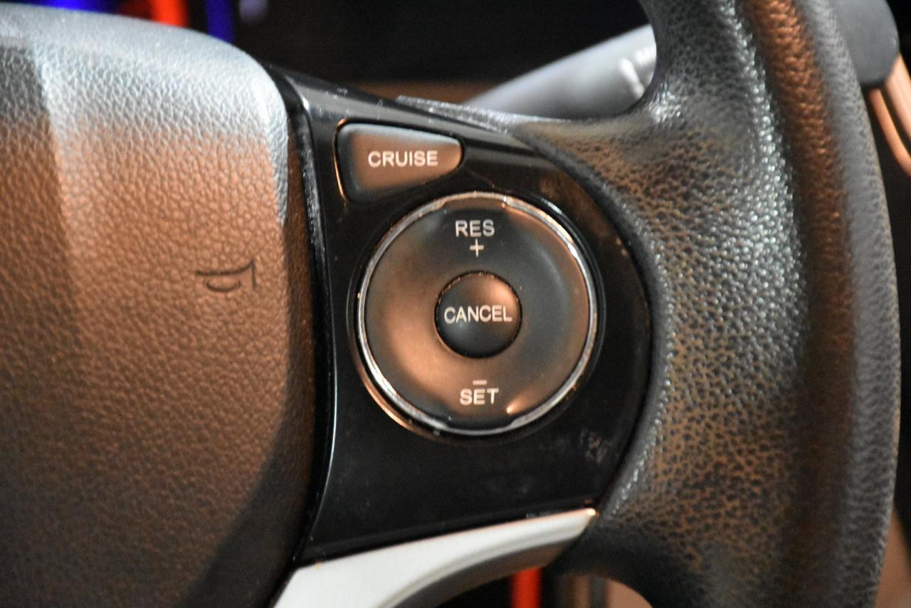 Honda Civic LX Sedan 5-Speed AT 2013
