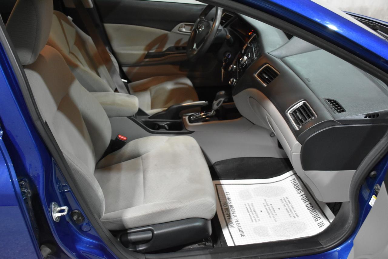 Honda Civic LX Sedan 5-Speed AT 2013