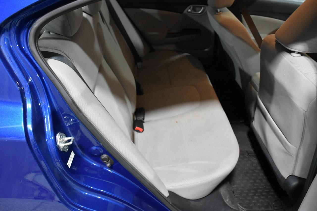 Honda Civic LX Sedan 5-Speed AT 2013