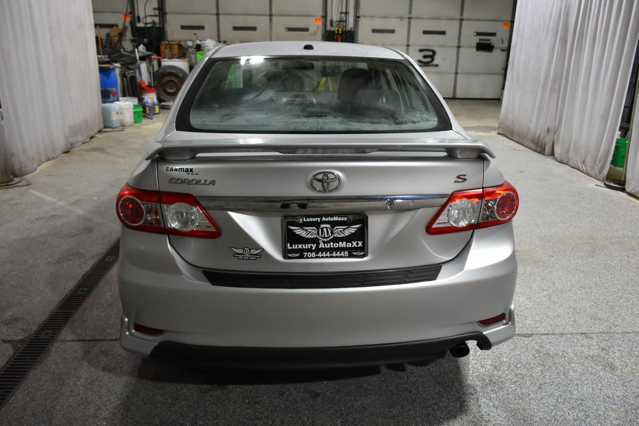 Toyota Corolla S 2012