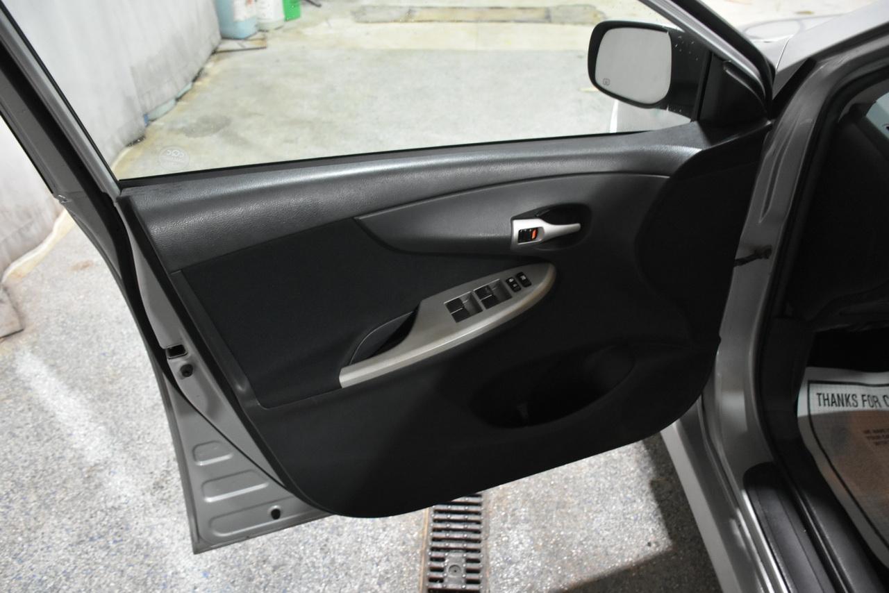 Toyota Corolla S 2012