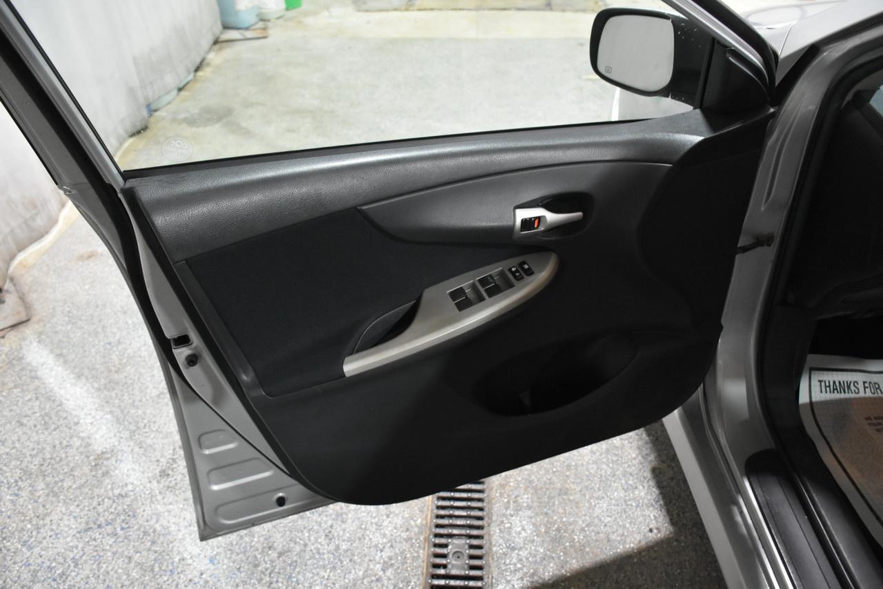 Toyota Corolla S 2012