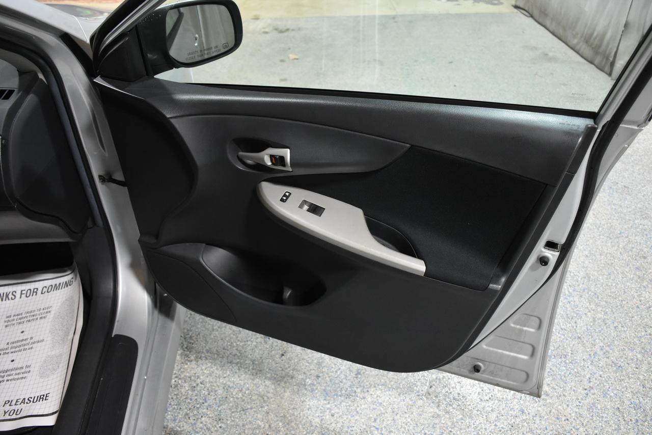 Toyota Corolla S 2012