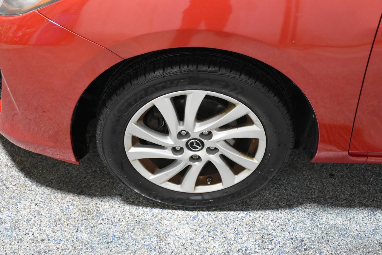 Mazda MAZDA3 i Touring AT 5-Door 2013