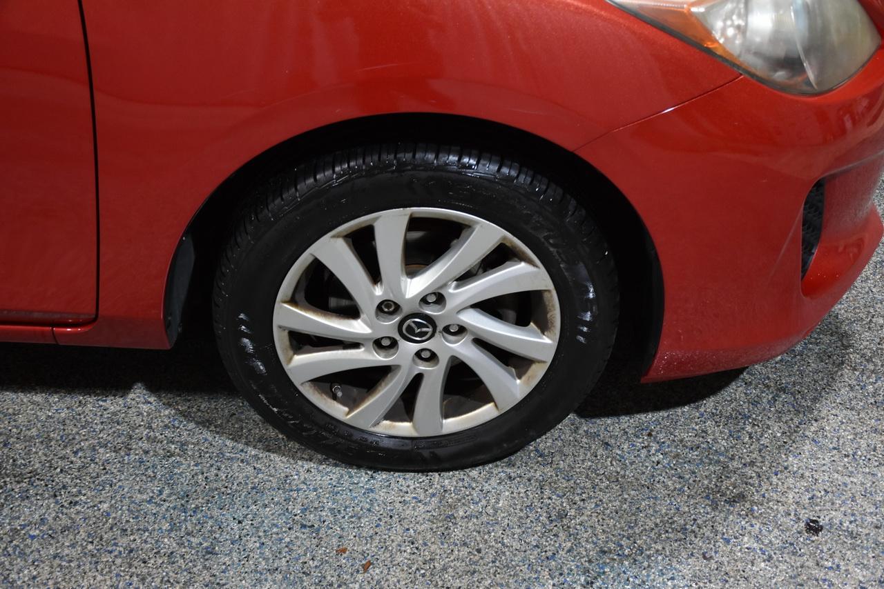 Mazda MAZDA3 i Touring AT 5-Door 2013