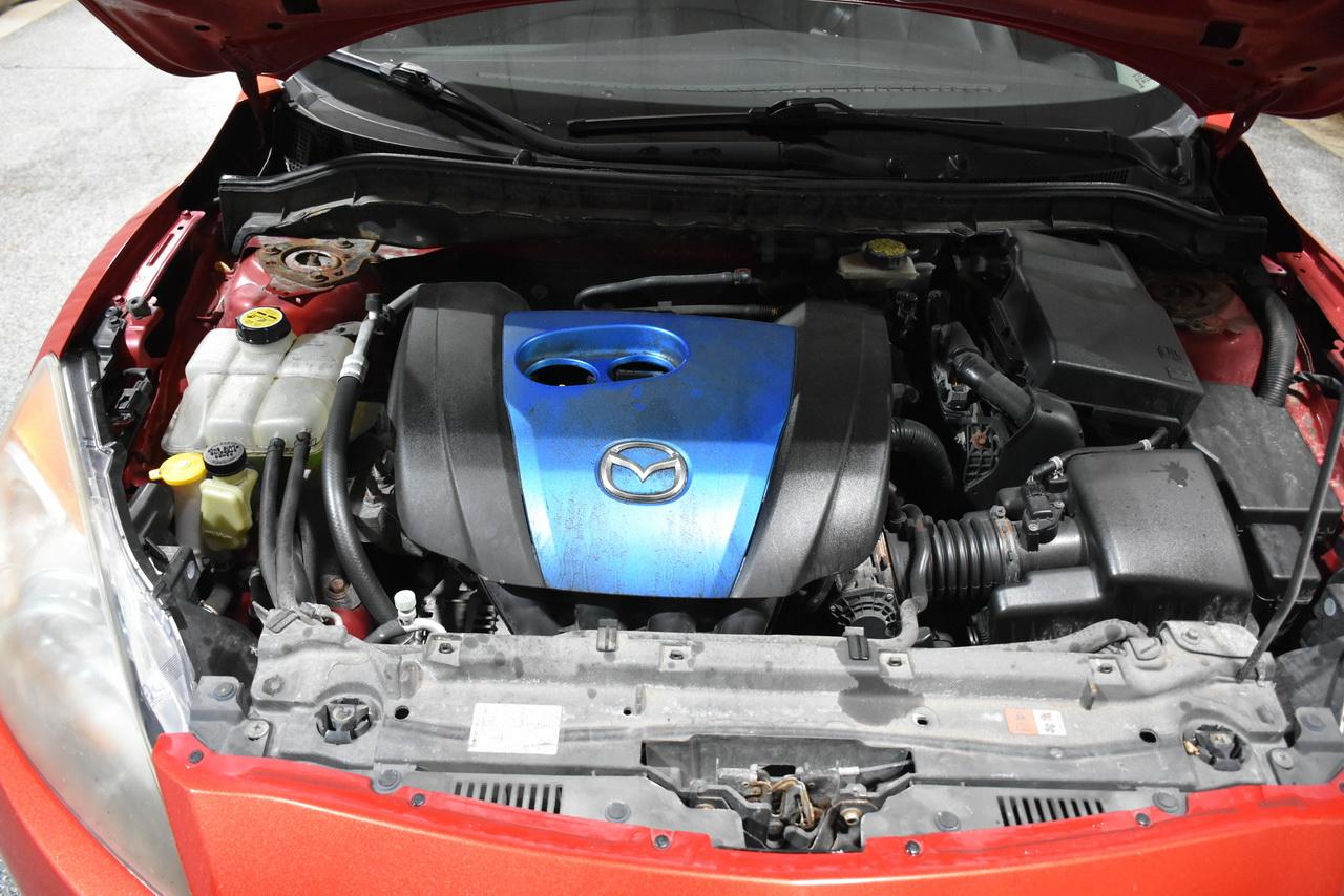 Mazda MAZDA3 i Touring AT 5-Door 2013