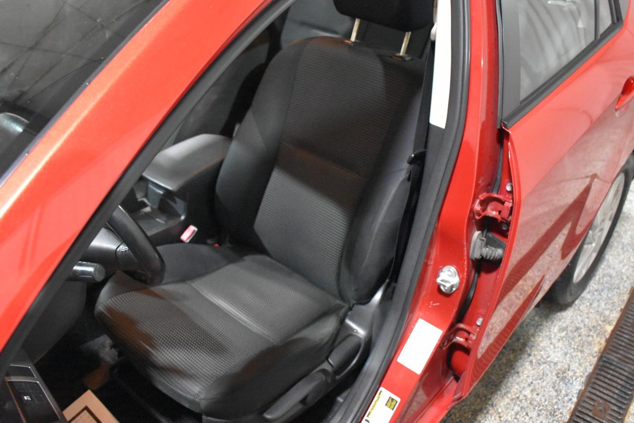 Mazda MAZDA3 i Touring AT 5-Door 2013