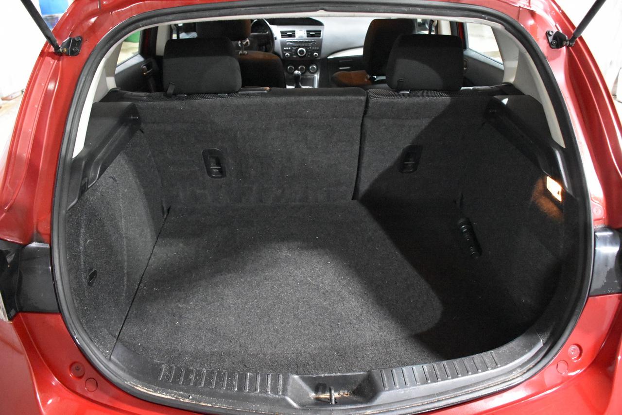 Mazda MAZDA3 i Touring AT 5-Door 2013