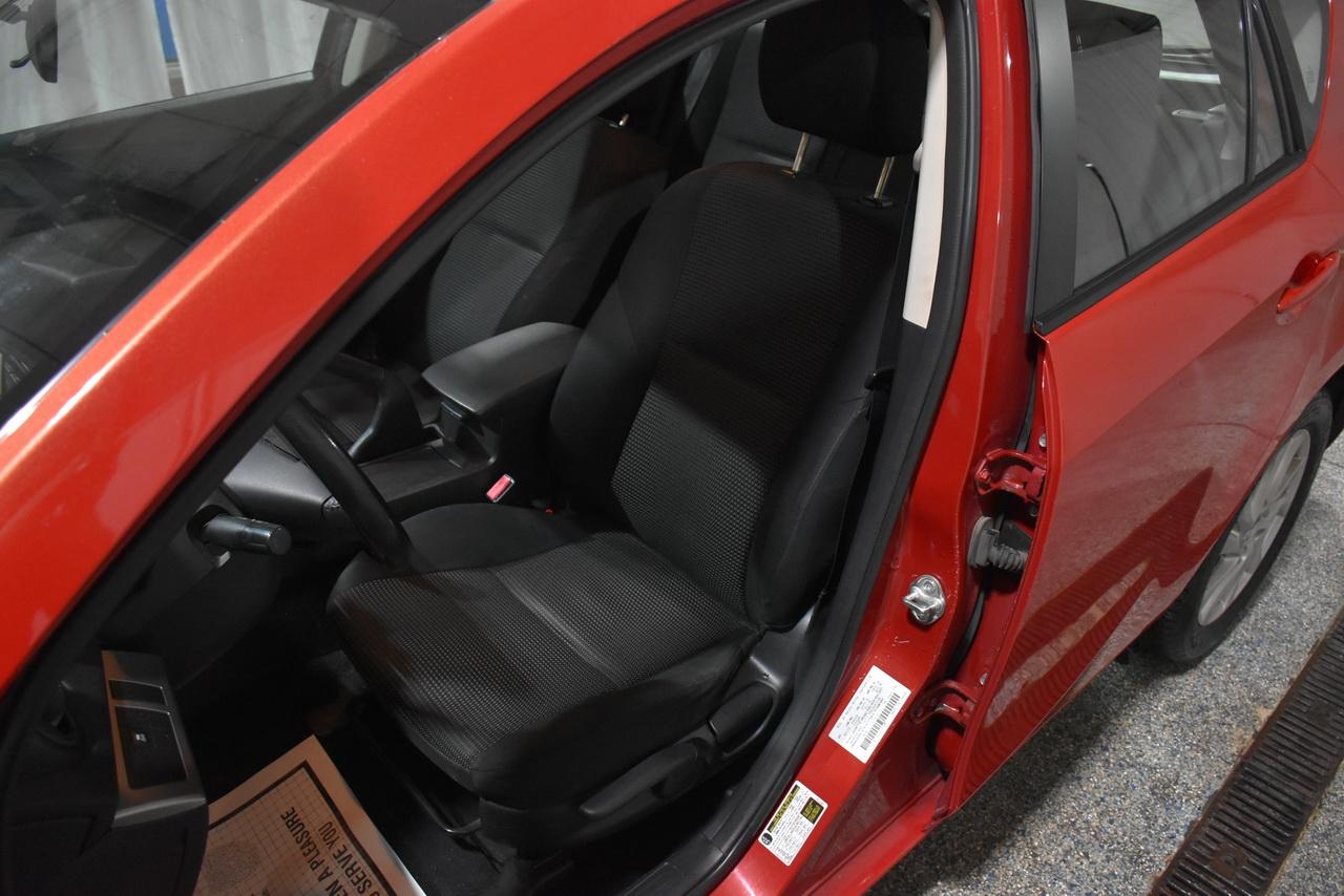 Mazda MAZDA3 i Touring AT 5-Door 2013