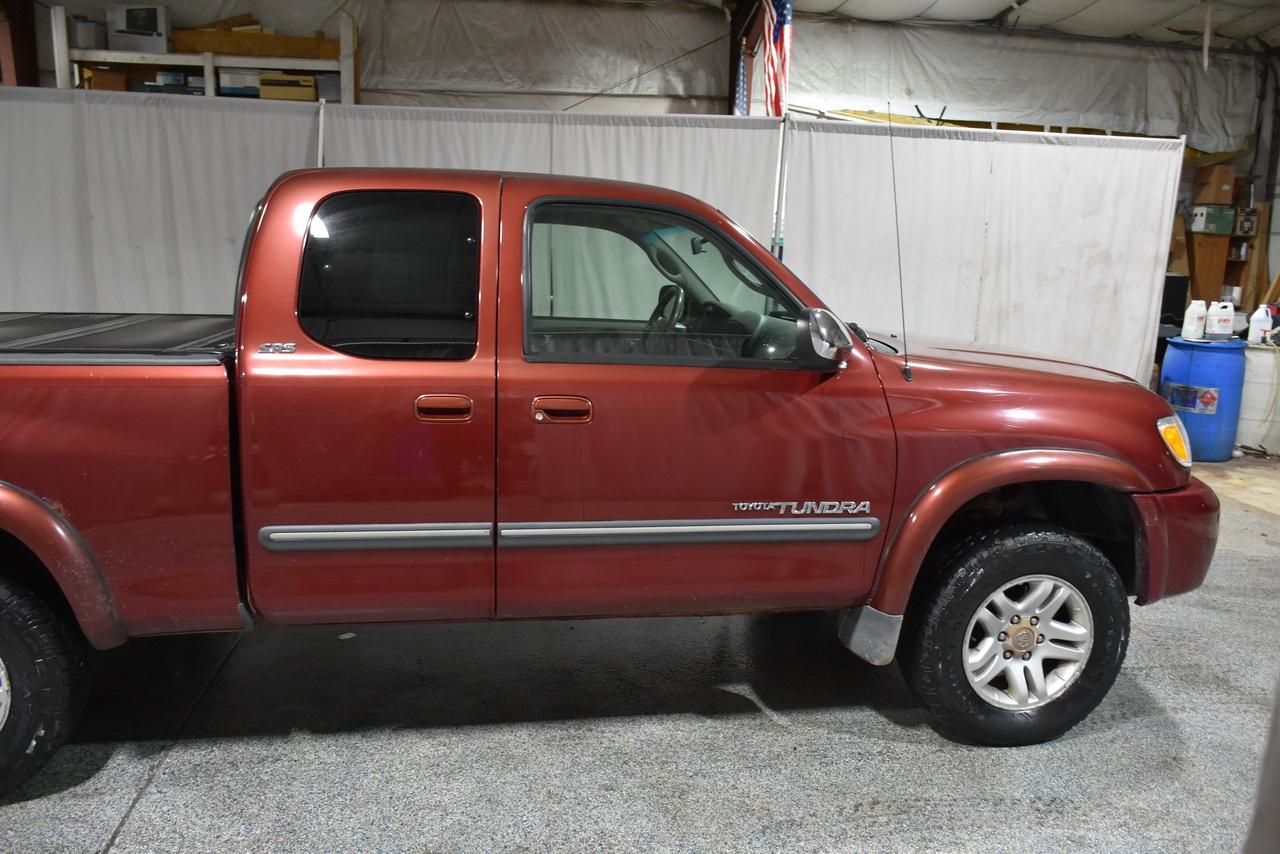 Toyota Tundra SR5 Access Cab 2WD 2004