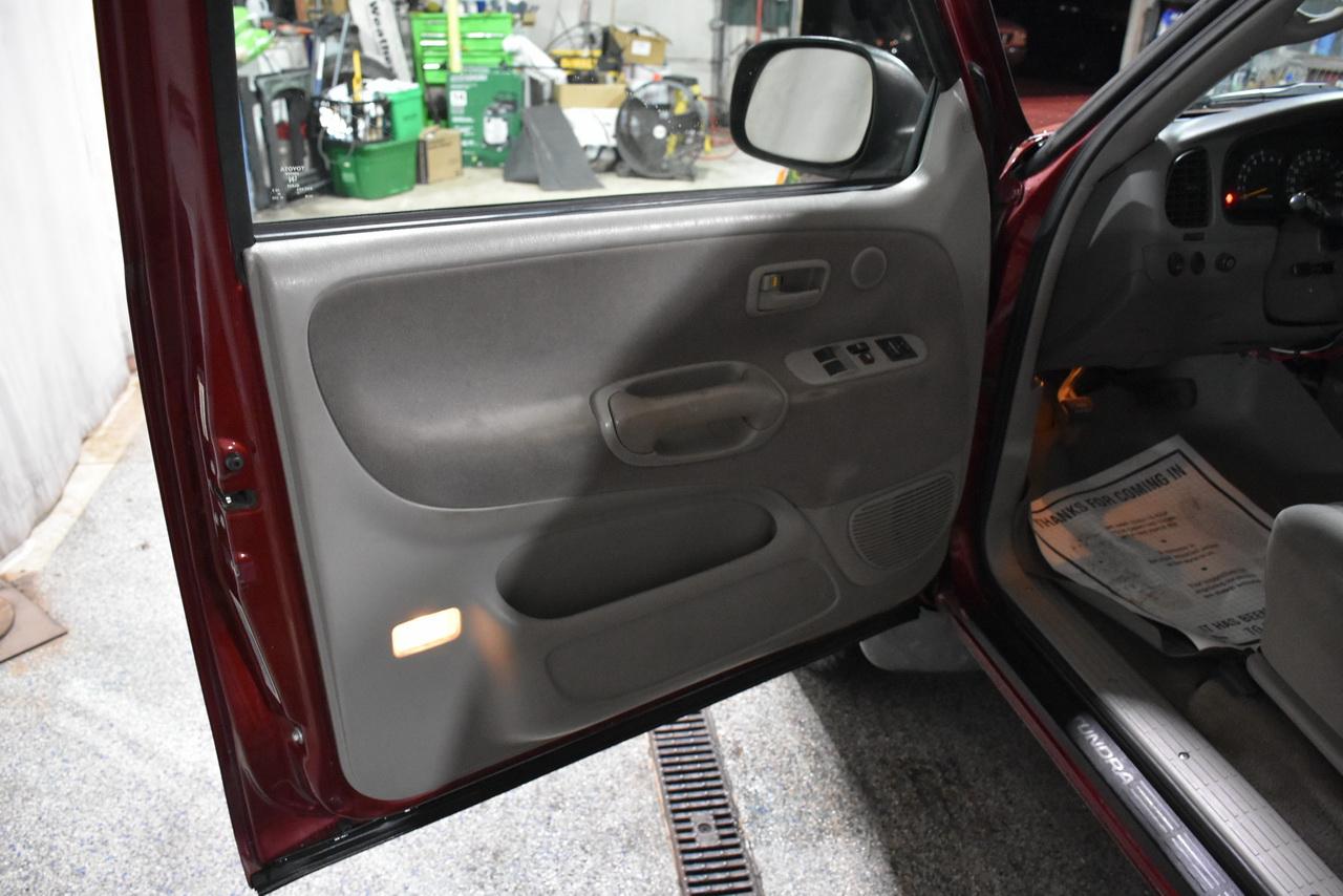 Toyota Tundra SR5 Access Cab 2WD 2004