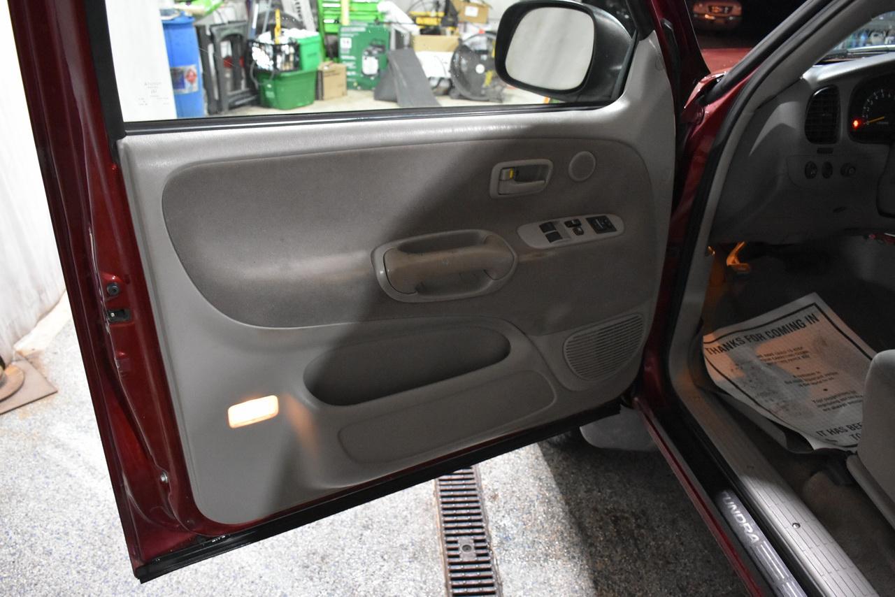 Toyota Tundra SR5 Access Cab 2WD 2004
