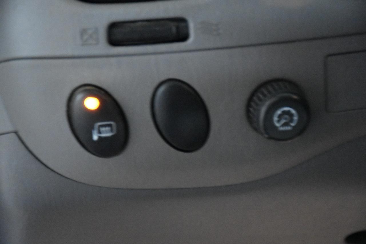 Toyota Tundra SR5 Access Cab 2WD 2004