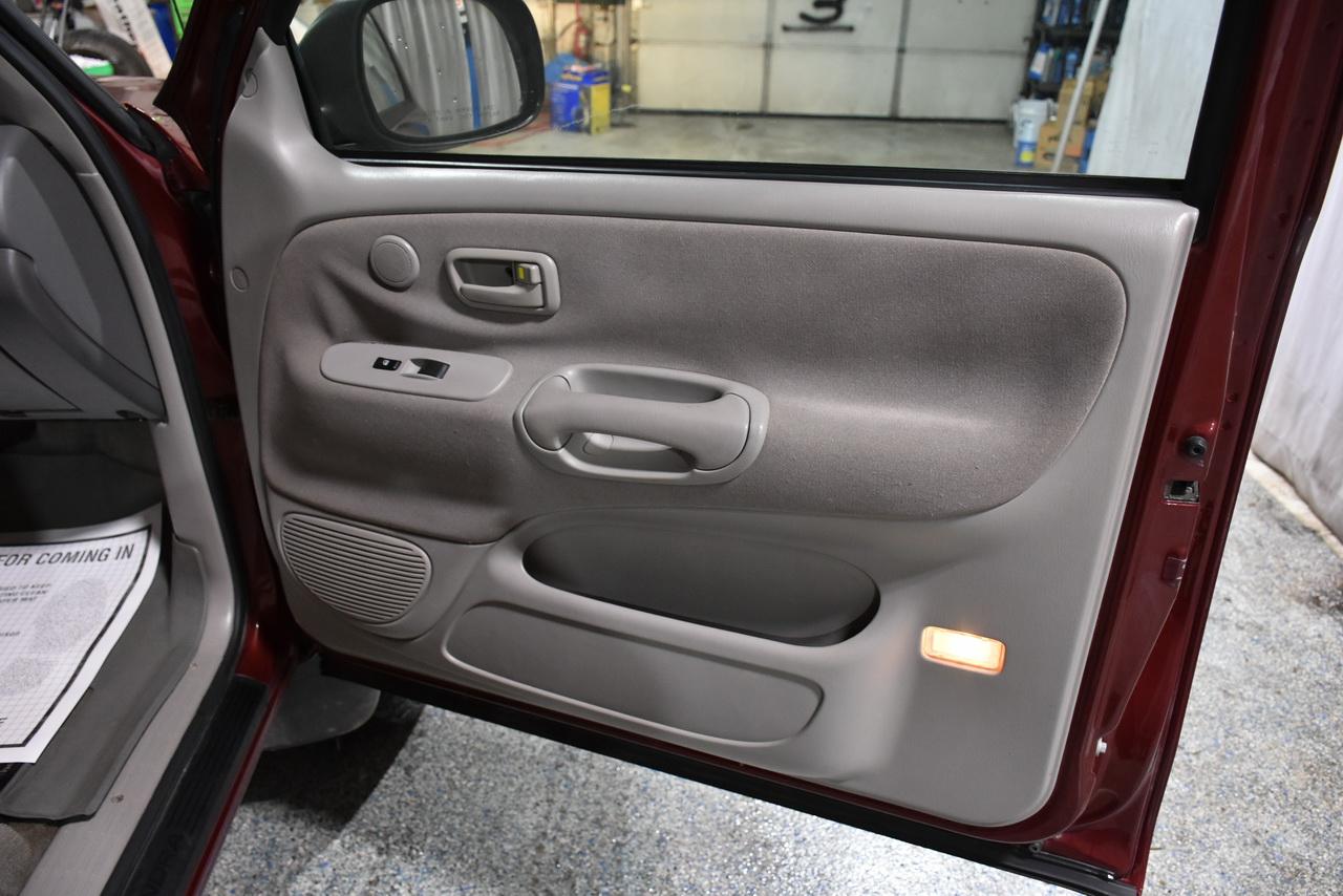Toyota Tundra SR5 Access Cab 2WD 2004