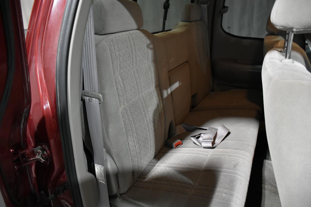 Toyota Tundra SR5 Access Cab 2WD 2004