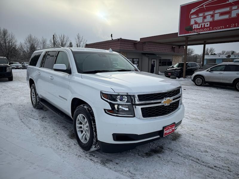Chevrolet Suburban LT 4WD 2017