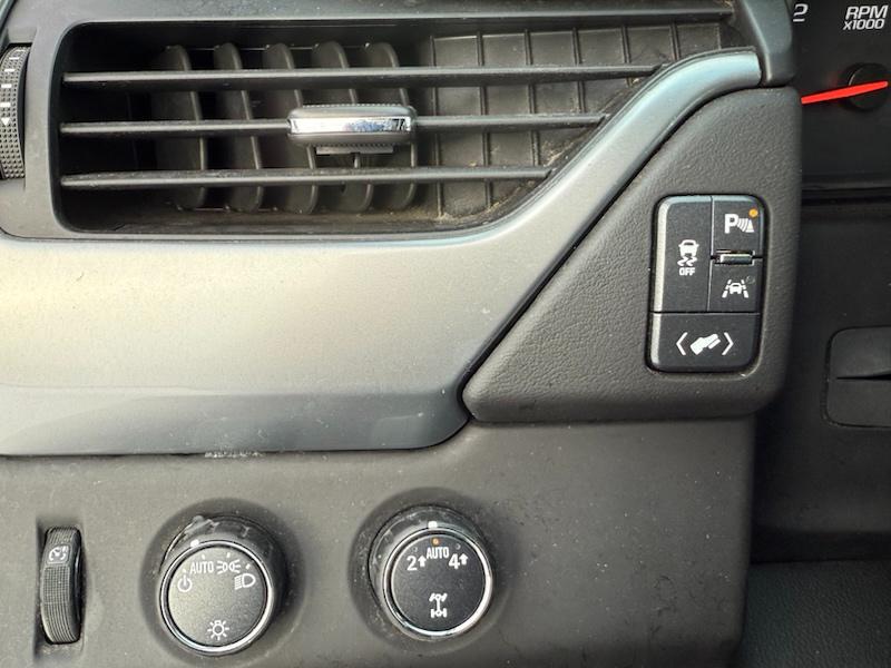 Chevrolet Suburban LT 4WD 2017