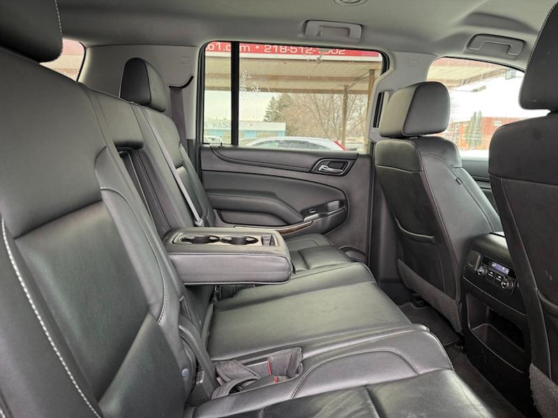 Chevrolet Suburban LT 4WD 2017