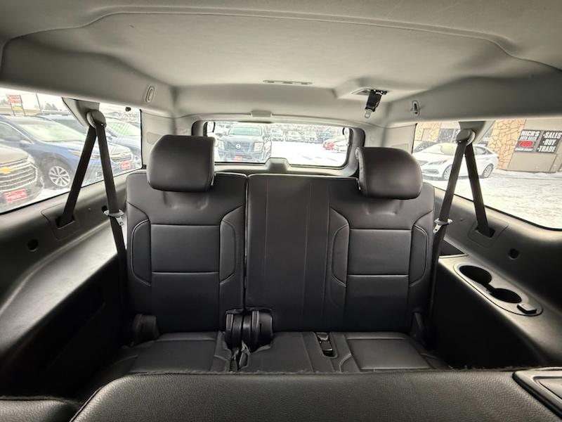 Chevrolet Suburban LT 4WD 2017