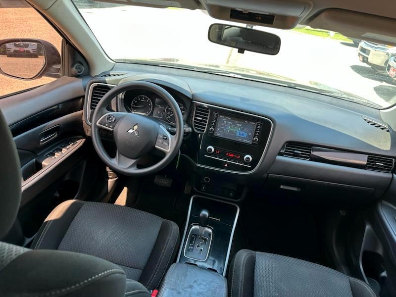 Mitsubishi Outlander ES 2020 Mitsubishi Outlander ES 2020