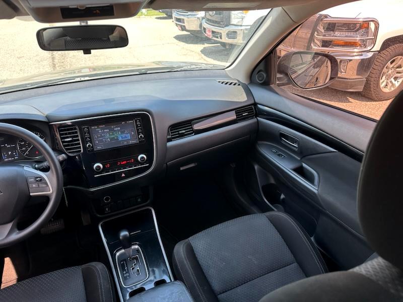 Mitsubishi Outlander ES 2020 Mitsubishi Outlander ES 2020