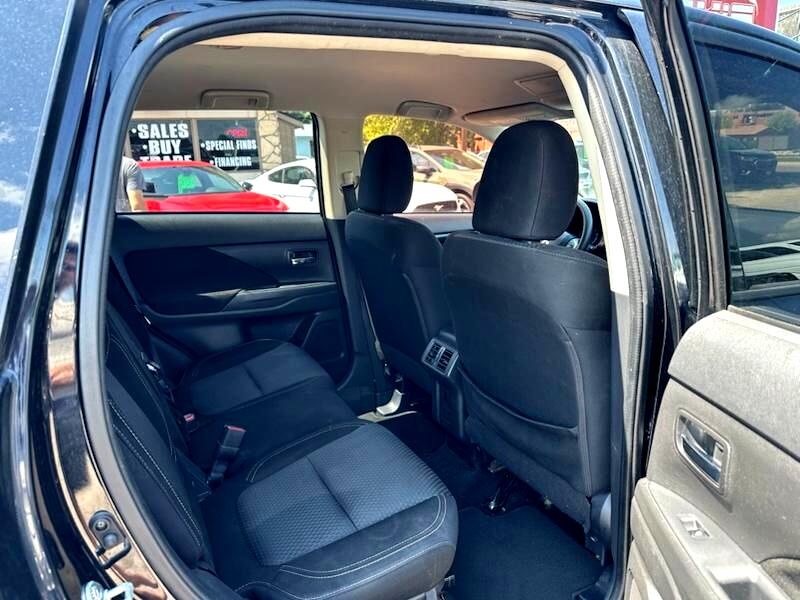 Mitsubishi Outlander ES 2020 Mitsubishi Outlander ES 2020