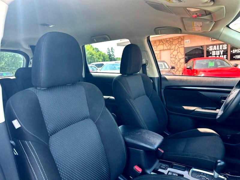 Mitsubishi Outlander ES 2020 Mitsubishi Outlander ES 2020