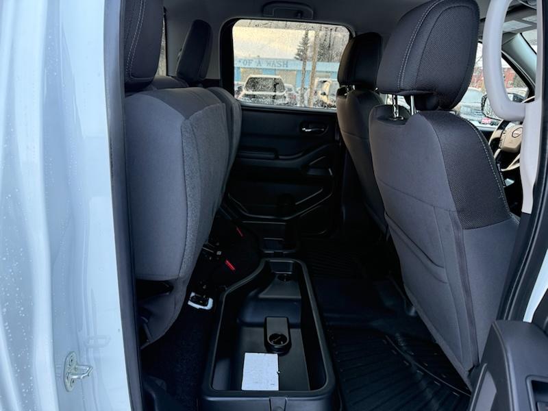 Nissan Frontier S Crew Cab 4WD 2023