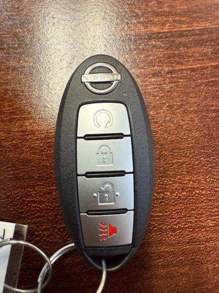 Nissan Frontier S Crew Cab 4WD 2023