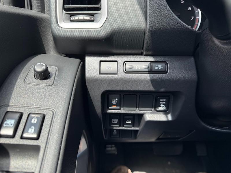 Nissan Frontier S Crew Cab 4WD 2023
