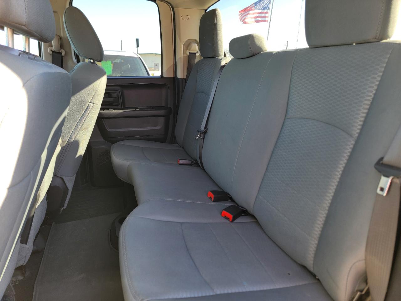 RAM 1500 ST Quad Cab 4WD 2014