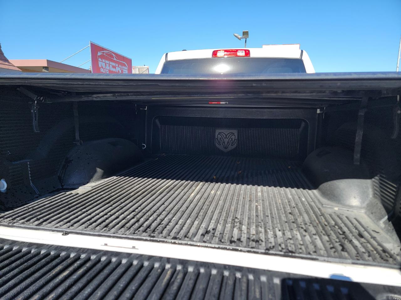 RAM 1500 ST Quad Cab 4WD 2014