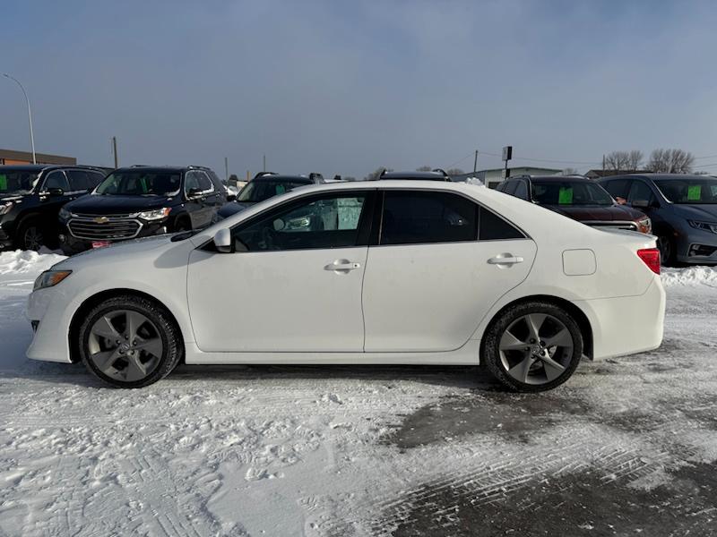 Toyota Camry SE V6 2012
