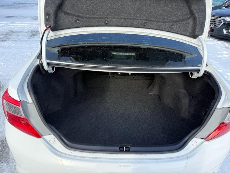 Toyota Camry SE V6 2012