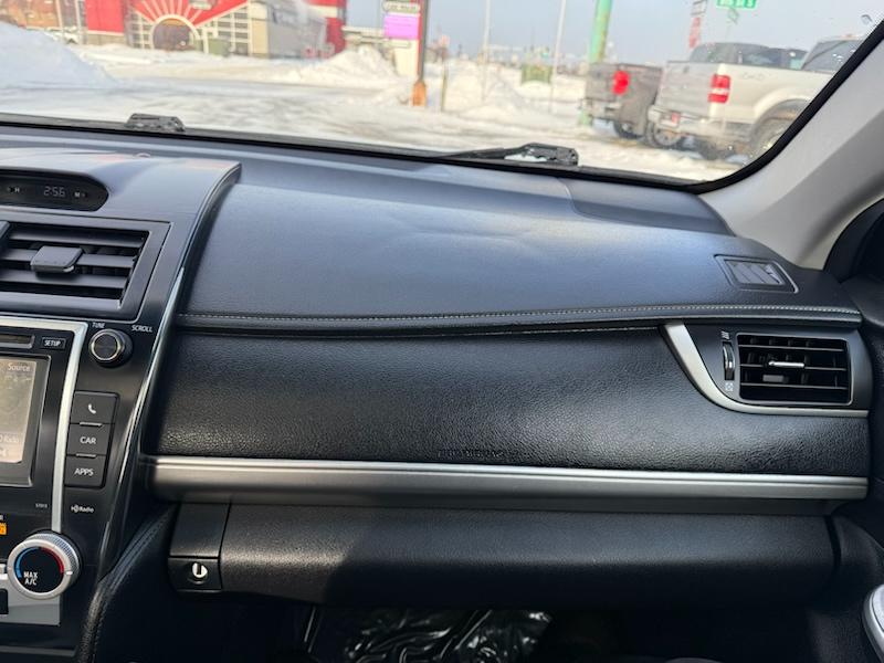 Toyota Camry SE V6 2012