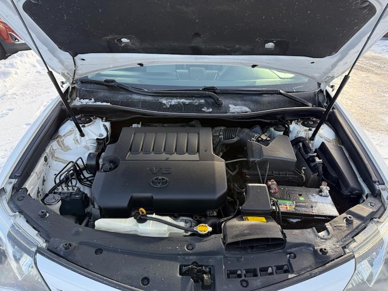 Toyota Camry SE V6 2012