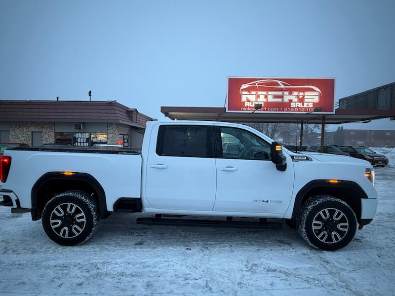 GMC Sierra 2500HD AT4 Crew Cab Long Box 4WD 2020